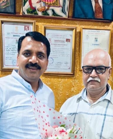 Mr. Bipin Kumar Singh (National VP, Anti-Corruption Cell) honoured Narendra Mehta Ji (MP)